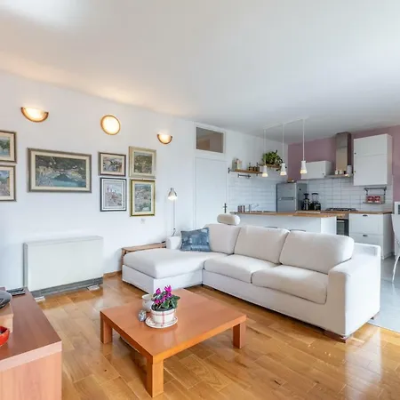 Zenko Apartment Split
